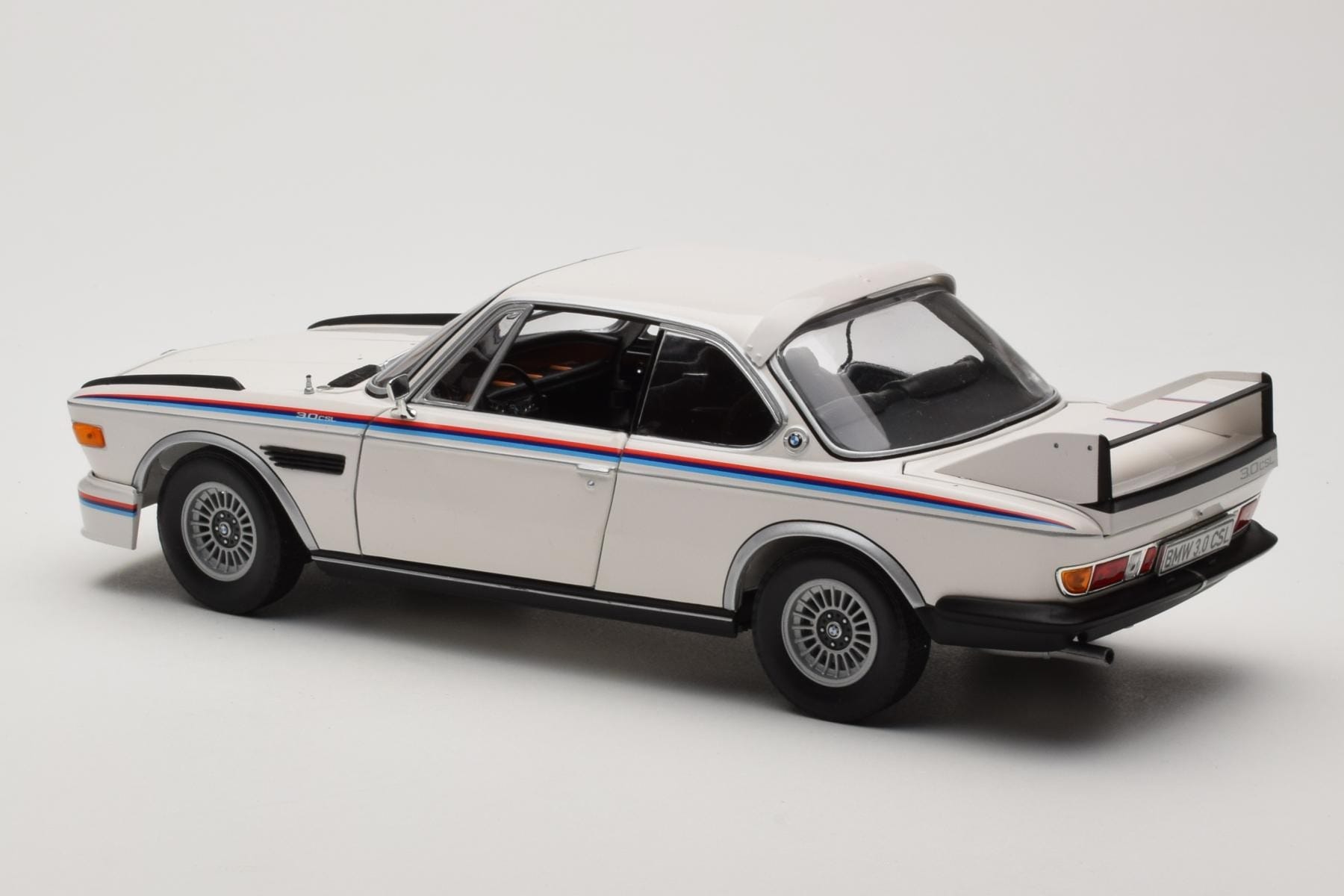 BMW 3.0 CSL E9 Alb Heritage Edition Minichamps 1:18 80432411550 Metal - imaginea 7 din 8