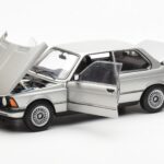 BMW 323i E21 Aspen Argintiu AUTOart 1:18 - image 2 of 8