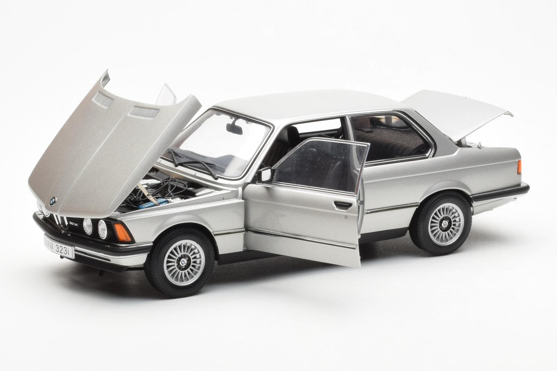 BMW 323i E21 Aspen Argintiu AUTOart 1:18 80430433552 Metal - imaginea 2 din 8