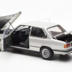 BMW 323i E21 Aspen Argintiu AUTOart 1:18 - image 5 of 8