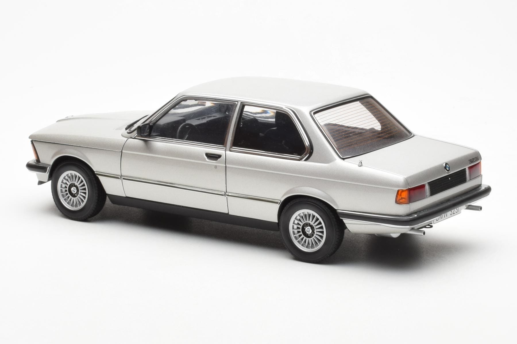 BMW 323i E21 Aspen Argintiu AUTOart 1:18 80430433552 Metal - imaginea 7 din 8