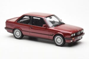 BMW 325i E30 Bordeaux Metallic Otto 1:18 OT102 Rășină - imaginea 4 din 6