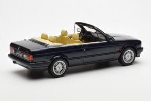 BMW 325i E30 Cabriolet Albastru Otto 1:18 OT114 Rășină - imaginea 2 din 6