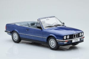 BMW 325i E30 Cabriolet Albastru MCG 1:18 MCG18381 Metal - imaginea 3 din 5