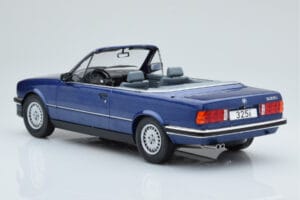 BMW 325i E30 Cabriolet Albastru MCG 1:18 MCG18381 Metal - imaginea 4 din 5
