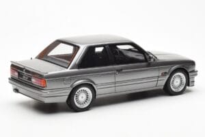 BMW 325i E30 Gri Metallic Otto 1:18 OT571 Rășină - imaginea 2 din 6
