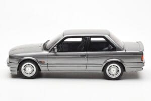 BMW 325i E30 Gri Metallic Otto 1:18 OT571 Rășină - imaginea 3 din 6