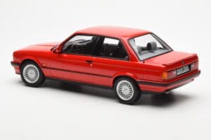 BMW 325i E30 Roșu Norev 1:18 183202 Metal - imaginea 5 din 6