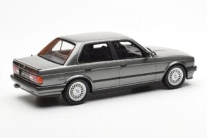BMW 325i E30 Sedan Dolphin Gri Otto 1:18 OT819 Rășină - imaginea 2 din 6