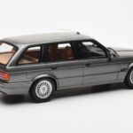 BMW 325i E30 Touring Gri Otto 1:18 - image 2 of 6
