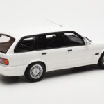 BMW 325i E30 Touring M Package Alb Otto 1:18 - image 2 of 5