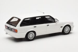 BMW 325i E30 Touring M Package Alb Otto 1:18 OT238 Rășină - imaginea 2 din 5