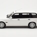 BMW 325i E30 Touring M Package Alb Otto 1:18 - image 3 of 5