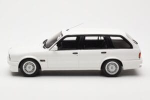 BMW 325i E30 Touring M Package Alb Otto 1:18 OT238 Rășină - imaginea 3 din 5
