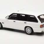 BMW 325i E30 Touring M Package Alb Otto 1:18 - image 4 of 5