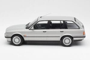 BMW 325i E30 Touring Argintiu Norev 1:18 183216 Metal - imaginea 3 din 6