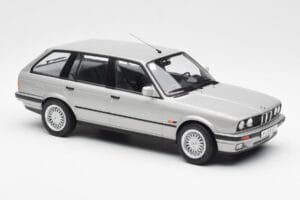 BMW 325i E30 Touring Argintiu Norev 1:18 183216 Metal - imaginea 4 din 6