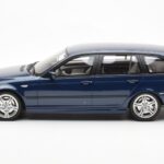 BMW 330i E46 Touring Albastru Otto 1:18 - image 3 of 6