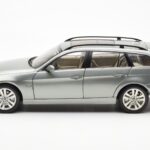BMW 330i E91 Touring Gri Metallic Kyosho 1:18 - image 4 of 8