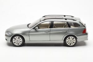 BMW 330i E91 Touring Gri Metallic Kyosho 1:18 80430394359 Metal - imaginea 4 din 8