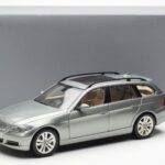 BMW 330i E91 Touring Gri Metallic Kyosho 1:18 - image 8 of 8