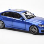 BMW 330i G20 Portimao Albastru Metallic Norev 1:18 - image 6 of 8