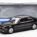 BMW 540i E34 Negru Metallic MCG 1:18 - image 6 of 6
