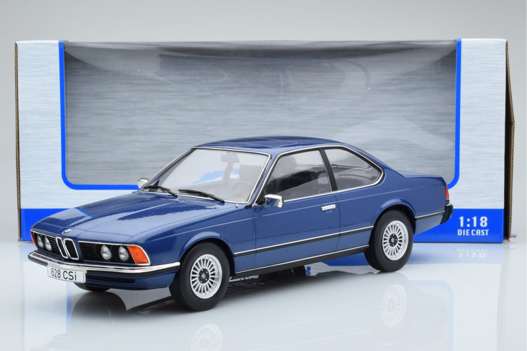 BMW 628 CSi E24 Albastru MCG 1:18 MCG18164 Metal - imaginea 5 din 5
