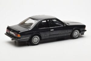 BMW 635 CSi E24 Diamant Negru Metalic AUTOart 1:18 70521 Metal - imaginea 3 din 8