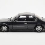 BMW 635 CSi E24 Diamant Negru Metalic AUTOart 1:18 - image 4 of 8