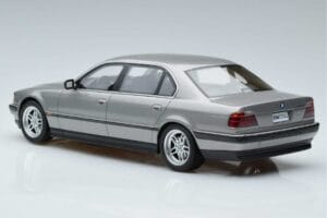 BMW 7 Series E38 750iL Otto 1:18 OT952 Rășină - imaginea 5 din 6