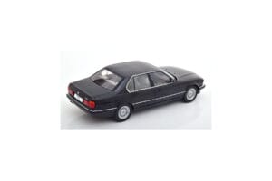 BMW 750i E32 Negru MCG 1:18 MCG18162 Metal - imaginea 2 din 3