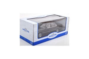 BMW 750i E32 Negru MCG 1:18 MCG18162 Metal - imaginea 3 din 3