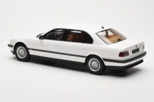 BMW 750iL E38 Asia Exclusive Alb Otto 1:18 OT836 Rășină - imaginea 5 din 6