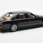 BMW 750iL E38 Negru Otto 1:18 - image 2 of 6