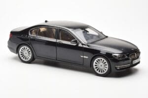 BMW 750Li F02 Facelift Carbon Negru Kyosho 1:18 08784BK Metal - imaginea 6 din 8