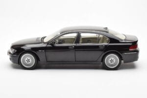 BMW 760Li E66 Negru Kyosho 1:18 08572BK Metal - imaginea 4 din 9