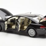 BMW 760Li E66 Negru Kyosho 1:18 - image 5 of 9