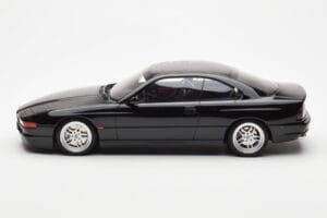 BMW 850 CSi E31 Negru Otto 1:18 OT827 Rășină - imaginea 3 din 6