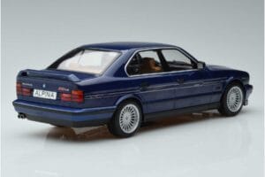 BMW Alpina B10 4.6 E34 Albastru MCG 1:18 MCG18230 Metal - imaginea 2 din 6