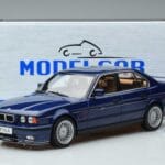 BMW Alpina B10 4.6 E34 Albastru MCG 1:18 MCG18230 Metal - image 6 of 6
