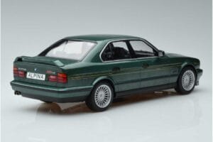 BMW Alpina B10 4.6 E34 Verde MCG 1:18 MCG18229 Metal - imaginea 2 din 6