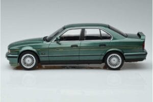 BMW Alpina B10 4.6 E34 Verde MCG 1:18 MCG18229 Metal - imaginea 3 din 6