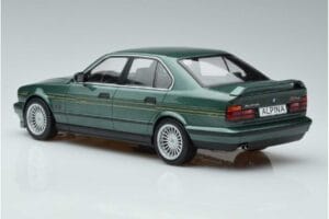 BMW Alpina B10 4.6 E34 Verde MCG 1:18 MCG18229 Metal - imaginea 5 din 6