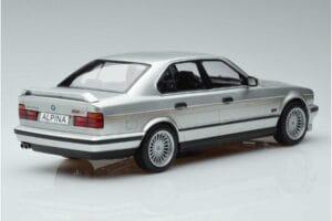BMW Alpina B10 4.6 E34 Argintiu MCG 1:18 MCG18231 Metal - imaginea 2 din 5