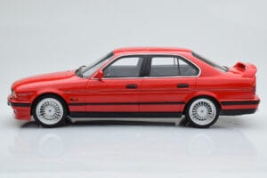 BMW Alpina B10 E34 Biturbo Roșu Otto 1:18 OT648 Rășină - imaginea 3 din 6
