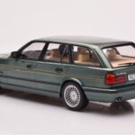 BMW Alpina B10 E34 Touring Verde Închis MCG 1:18 - image 5 of 6