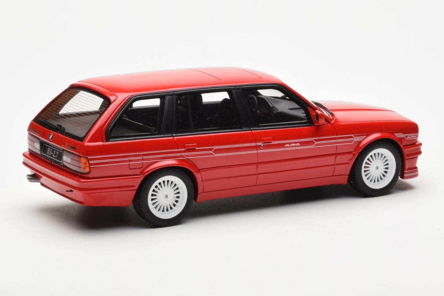 BMW Alpina B3 2.7 E30 Touring Roșu Otto 1:18 OT366 Rășină - imaginea 2 din 6