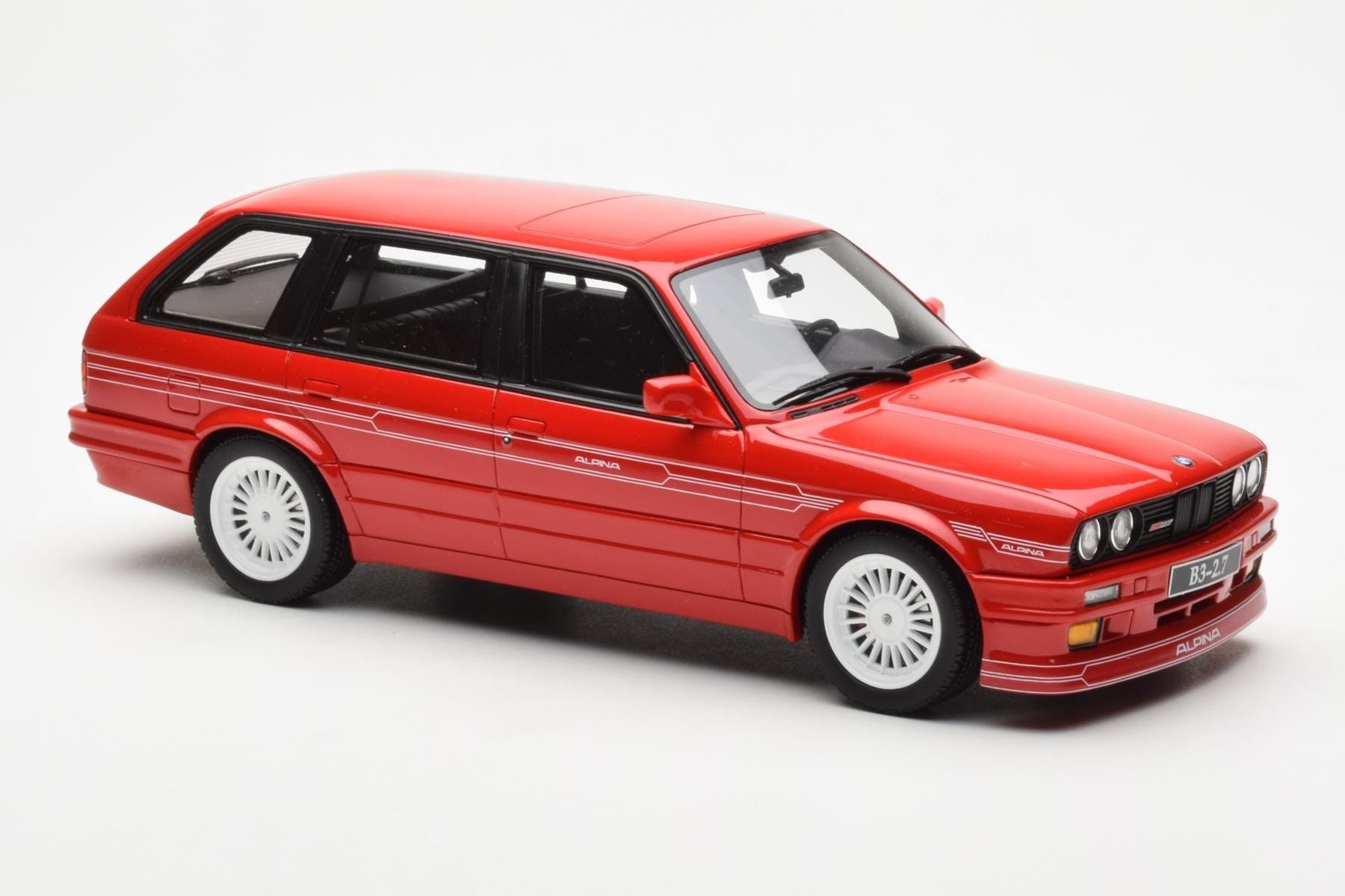 BMW Alpina B3 2.7 E30 Touring Roșu Otto 1:18 OT366 Rășină - imaginea 4 din 6