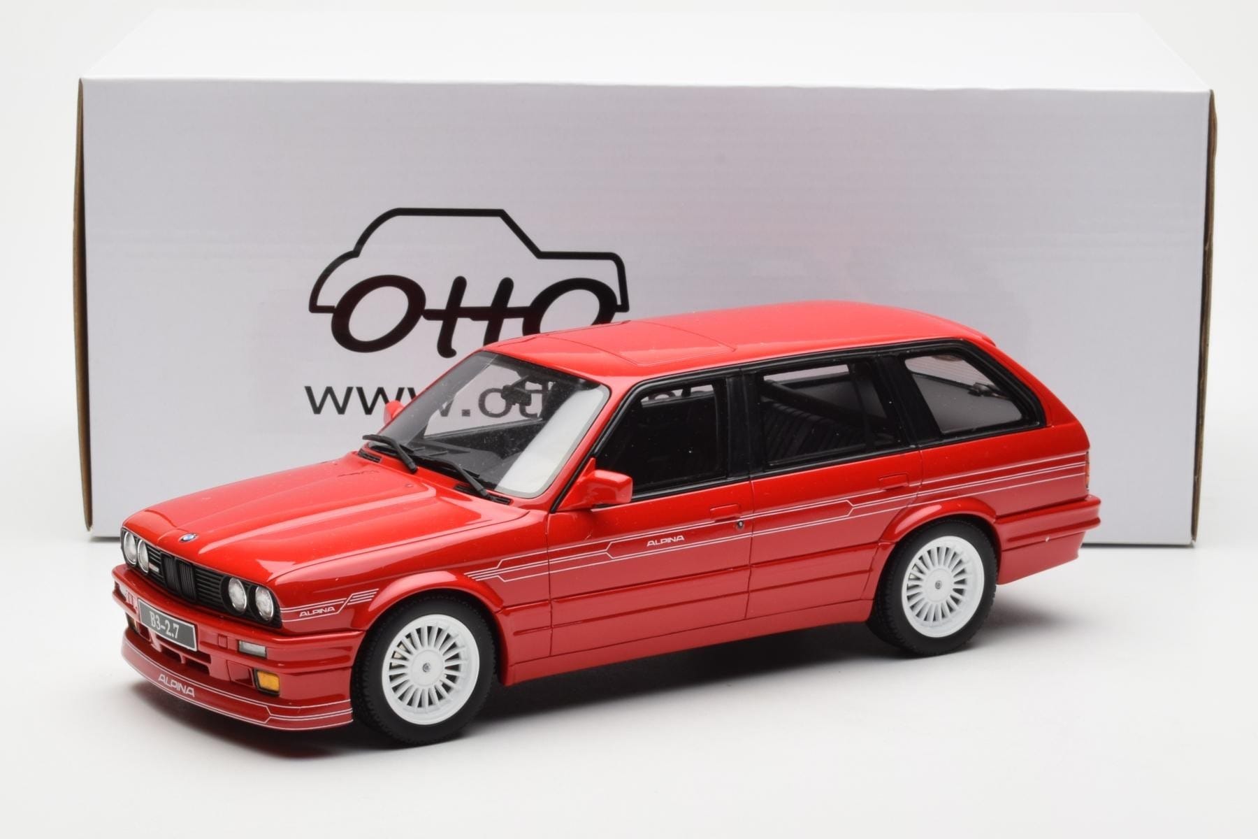 BMW Alpina B3 2.7 E30 Touring Roșu Otto 1:18 OT366 Rășină - imaginea 6 din 6